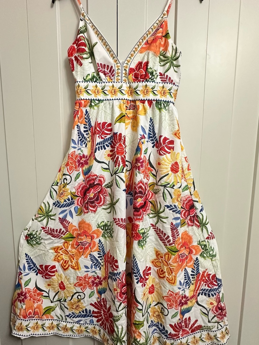 Cupshe NWT Vibrant Oasis Tropical Floral Maxi Dress Size S V-Neck Embroidered
